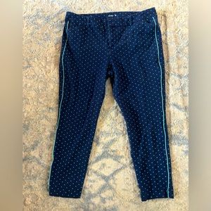 Old Navy Pixie Pants size 16